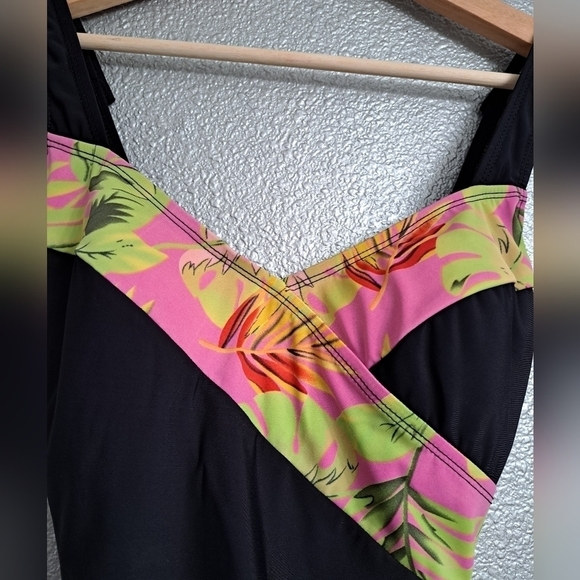 T.H.E. Vintage Swim Suit - Picture 3 of 6